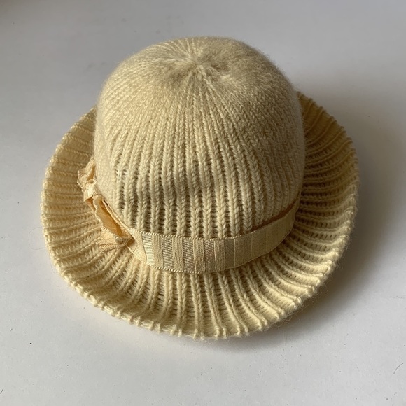 Vintage TONAK DOLLY Cream Hat - Picture 2 of 7